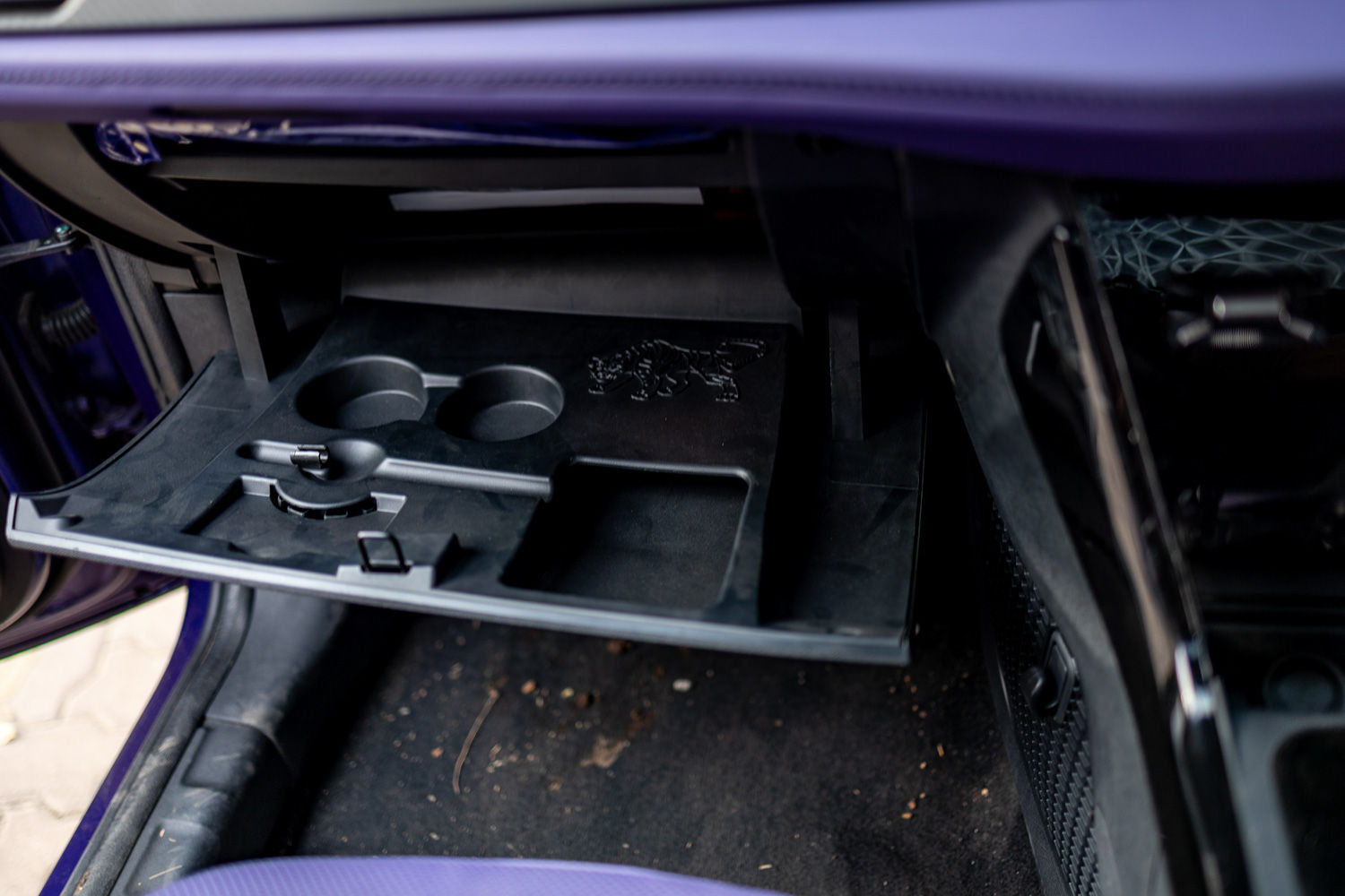 glovebox