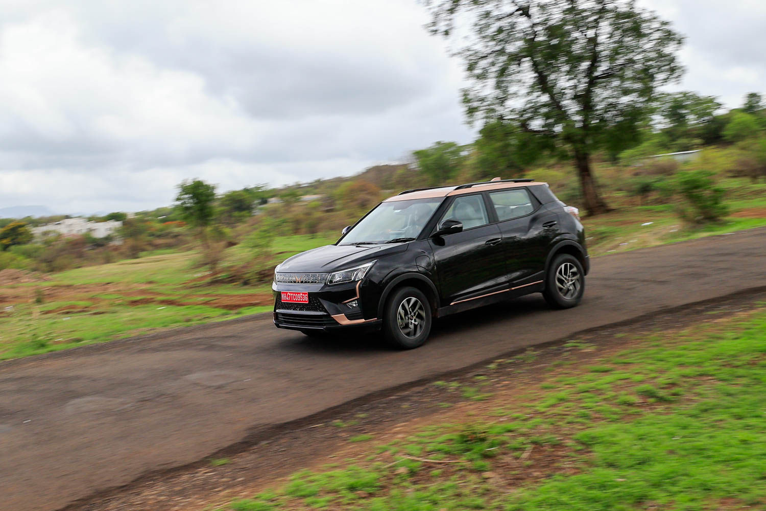 XUV400 cornering
