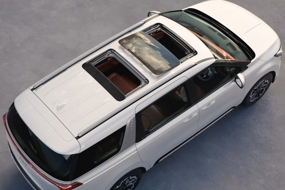 Kia Carnival gets dual sunroof