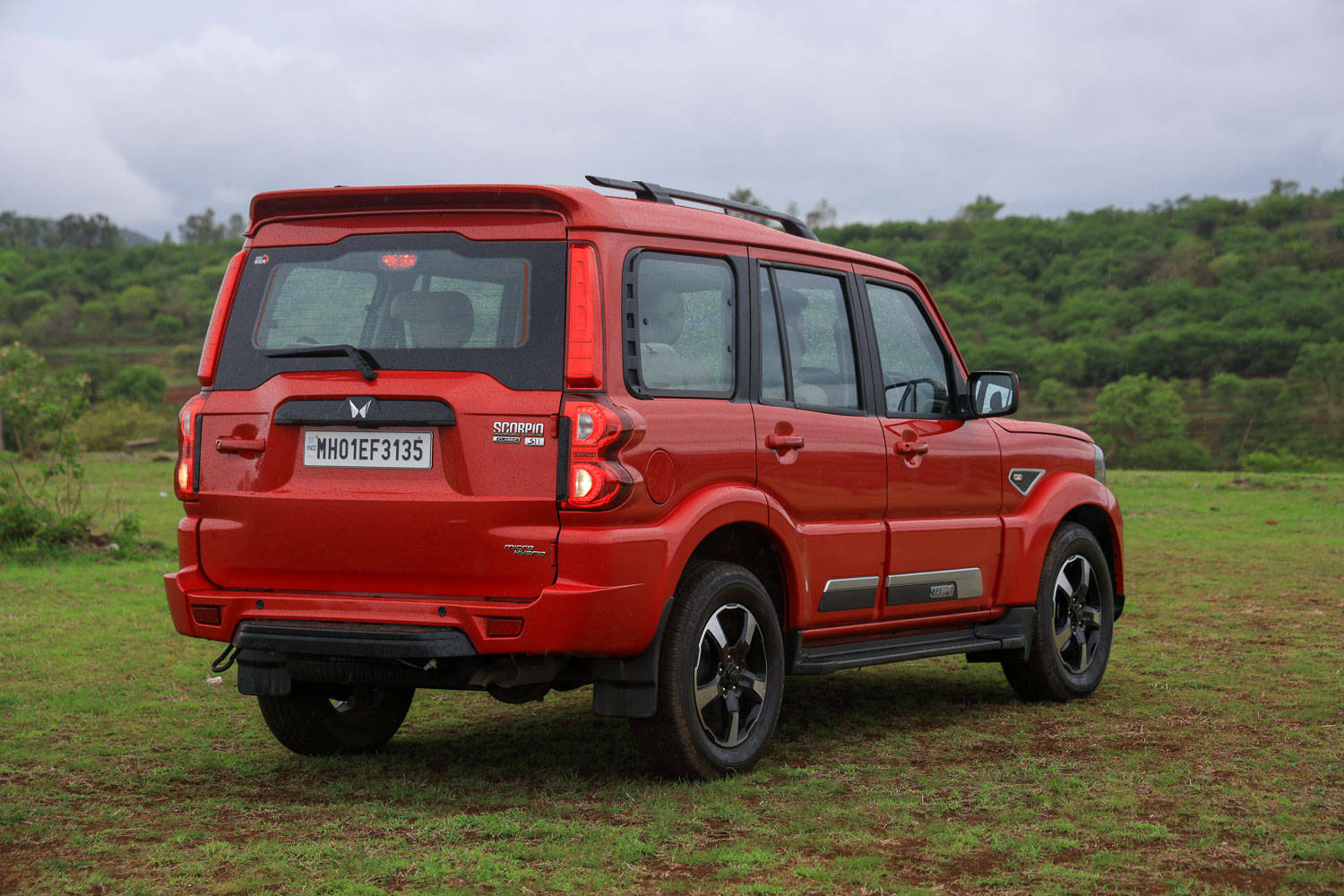 Mahindra Scorpio Classic Rear 3/4th