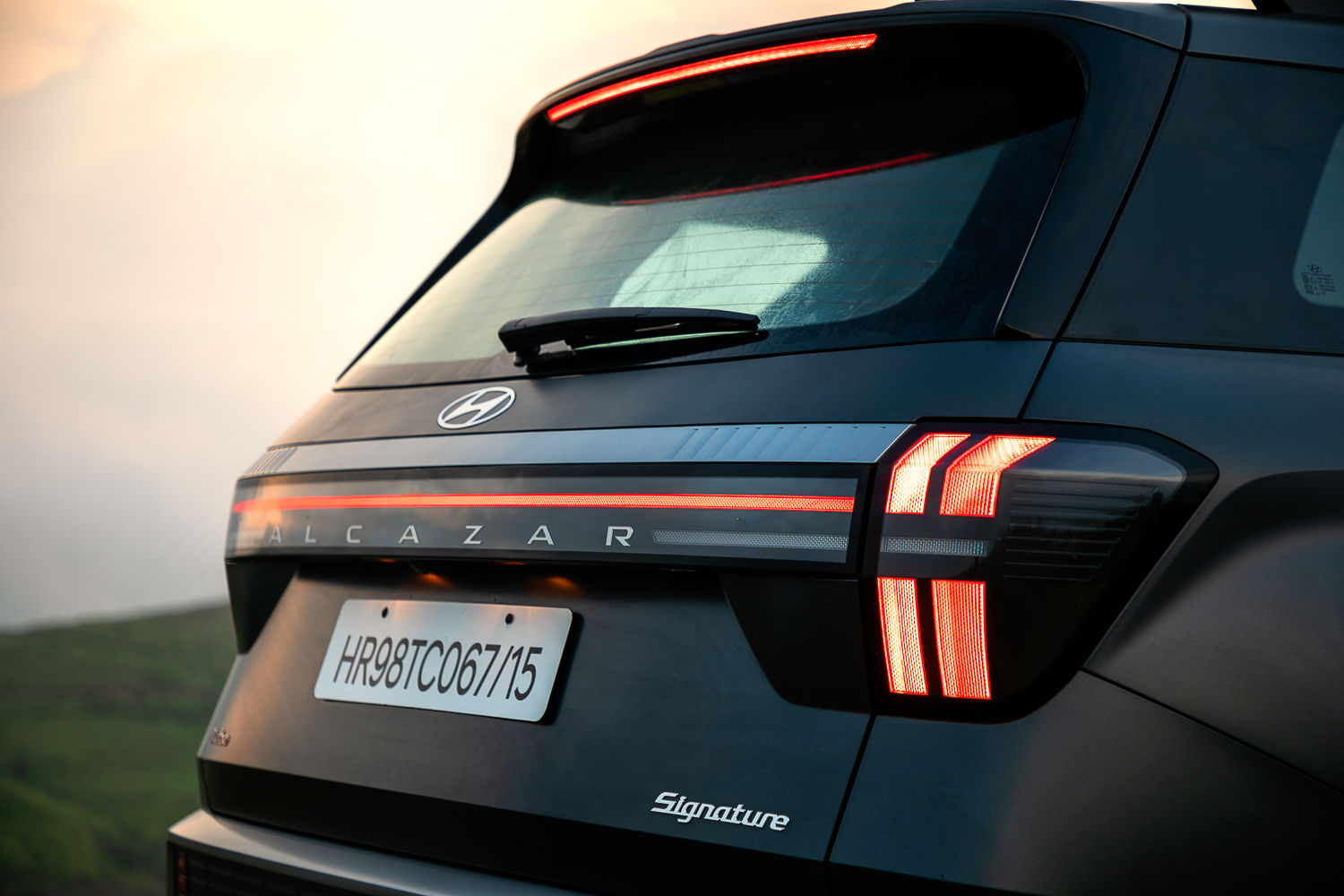 Hyundai Alcazar tail lights