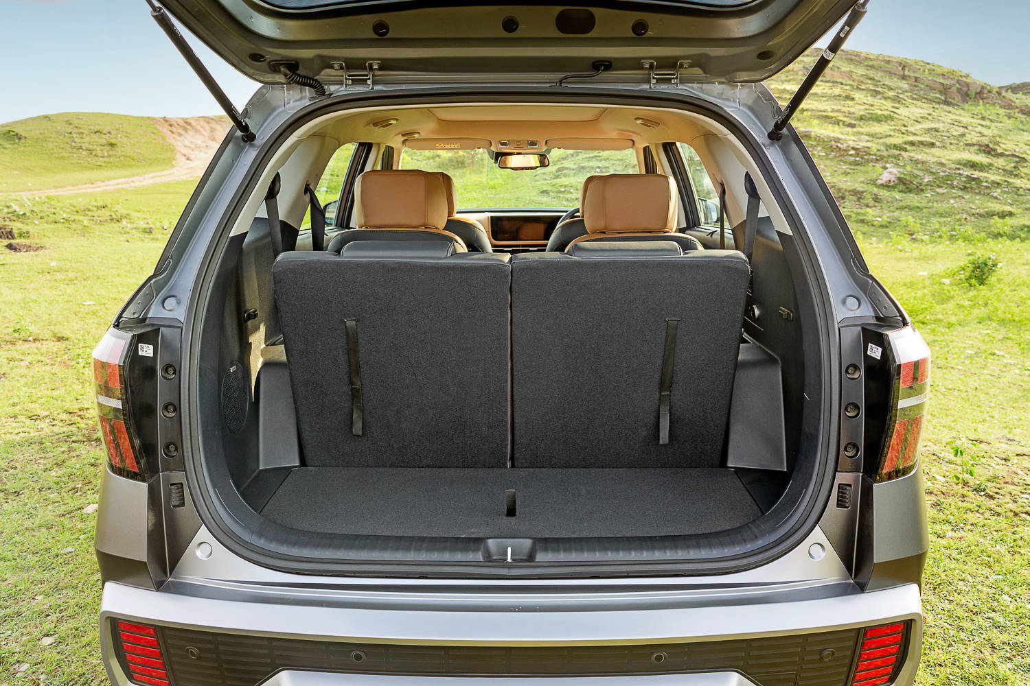 Hyundai Alcazar boot space