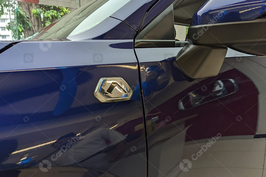 Honda Elevate Apex Edition Badge