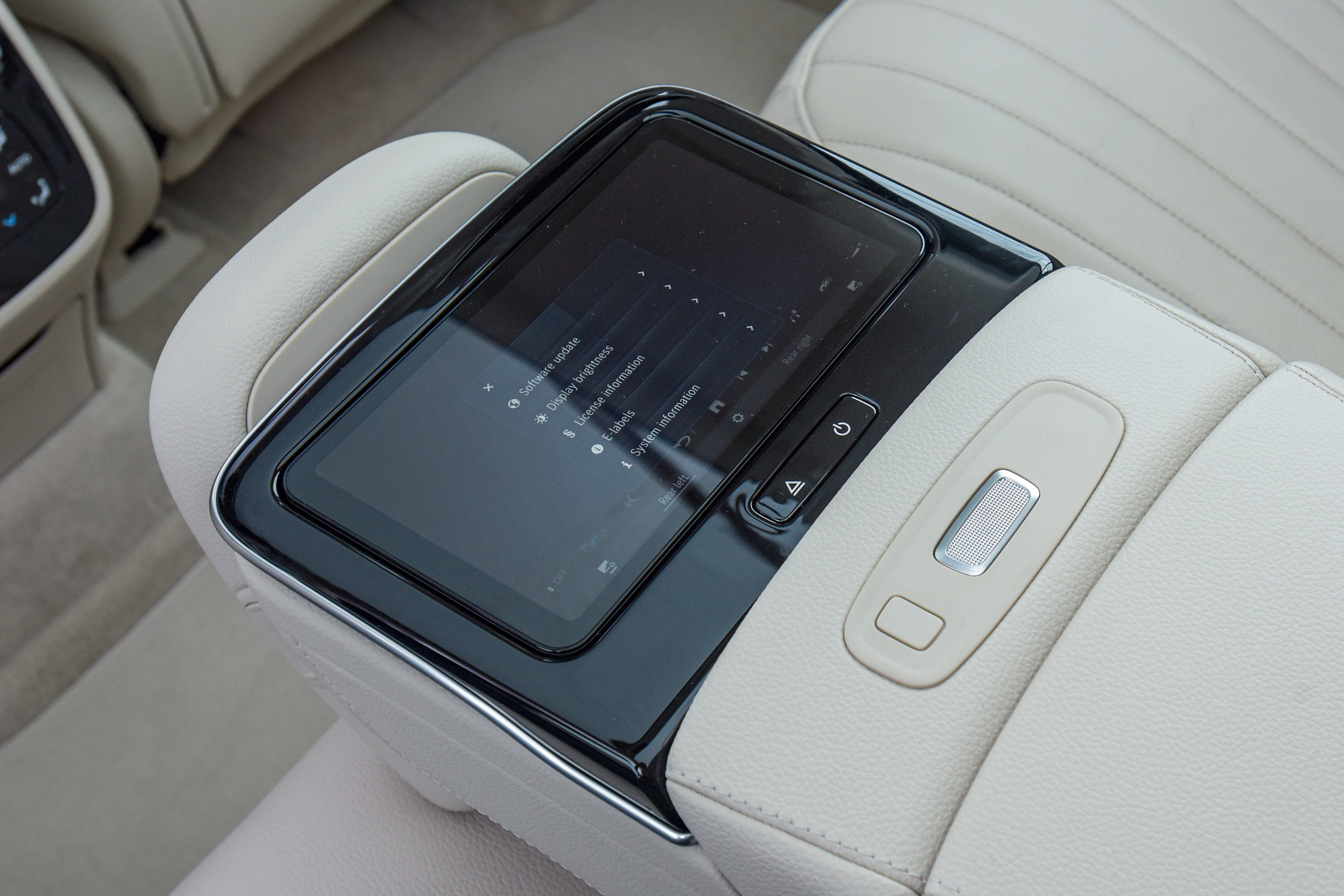 Mercedes-Benz EQS SUV interior Mercedes-Benz EQS SUV interior