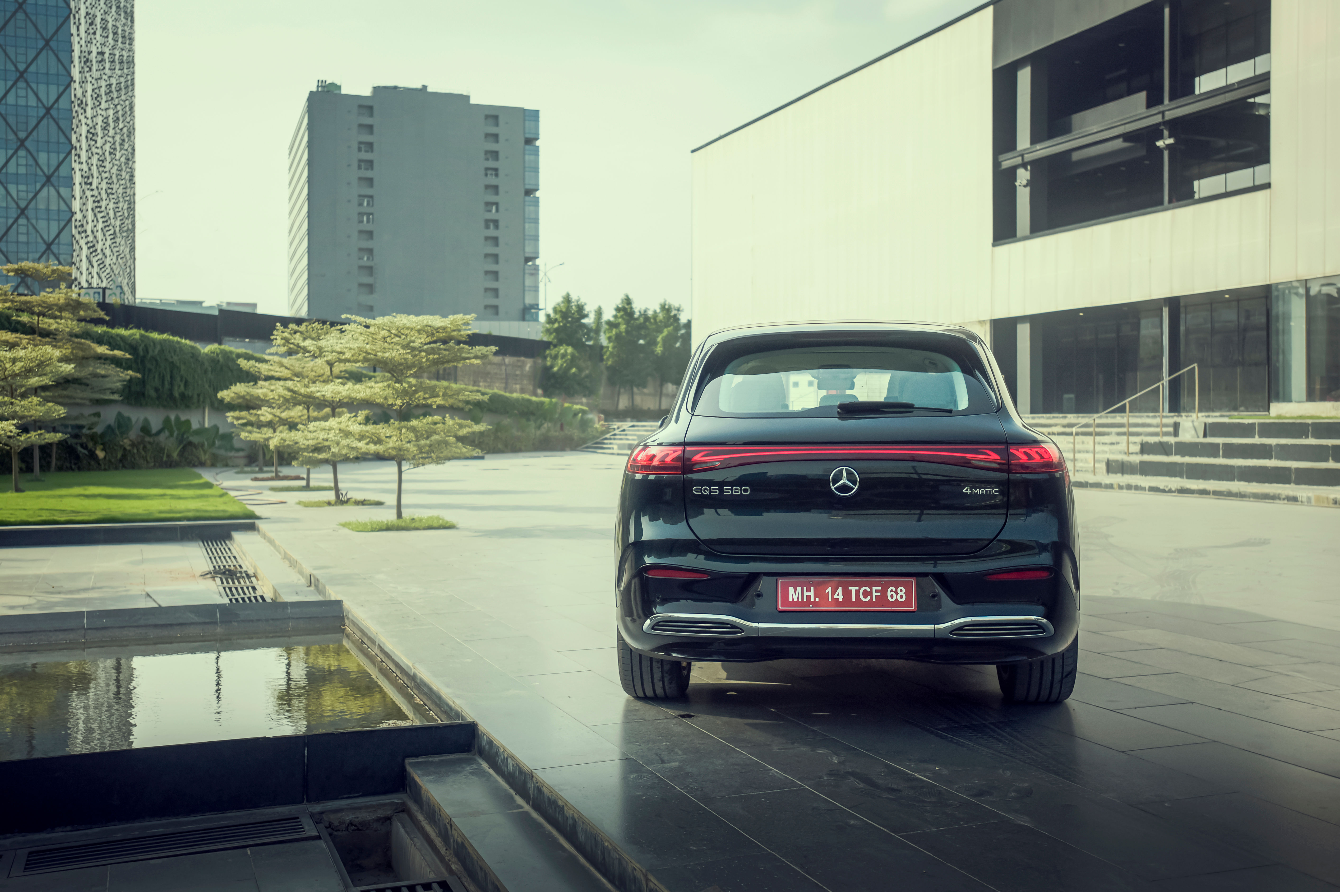 Mercedes-Benz EQS SUV