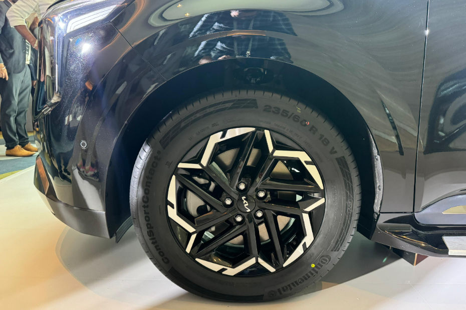 2024 Kia Carnival Alloys 2024 Kia Carnival Alloys