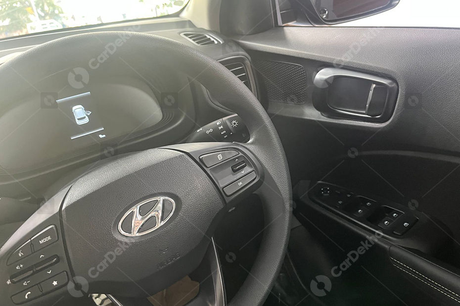 Venue Adventure Edition gets a black cabin
