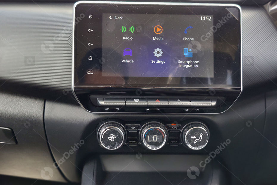 Nissan Magnite facelift N-Connecta variant 8-inch touchscreen