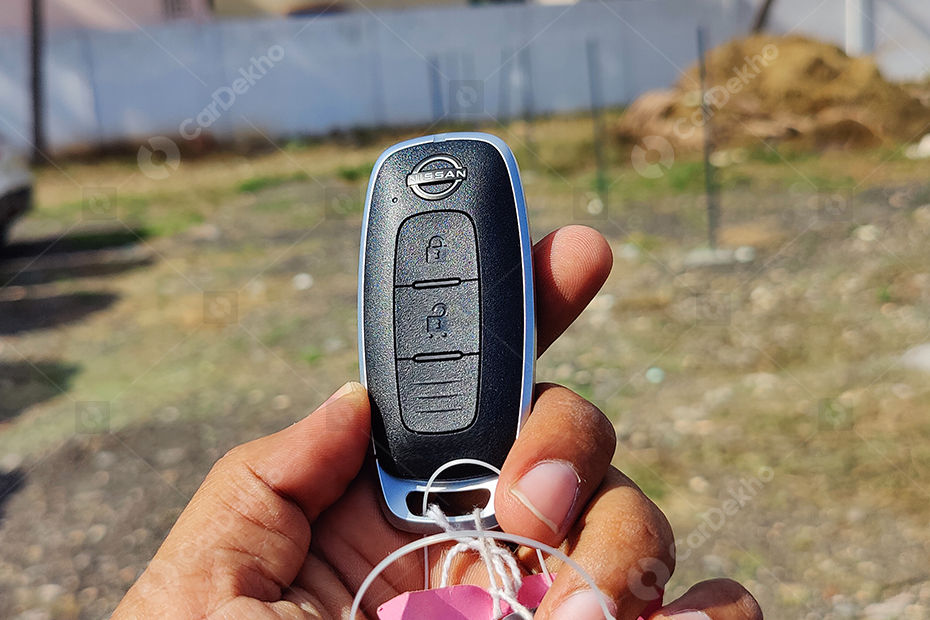 Nissan Magnite facelift key fob