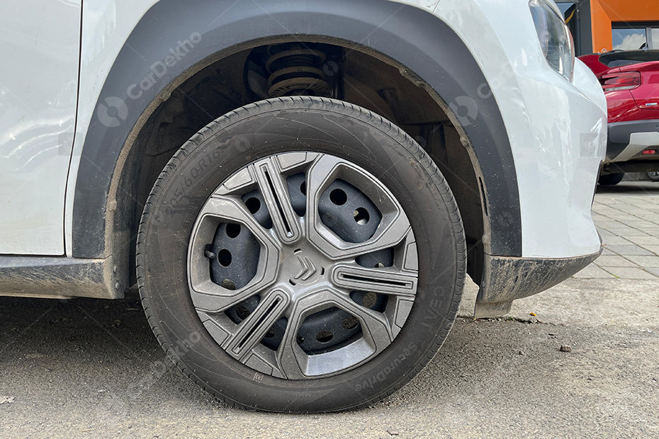 Citroen Basalt Plus variant gets 16-inch steel wheels with covers Citroen Basalt Plus variant gets 16-inch steel wheels with covers