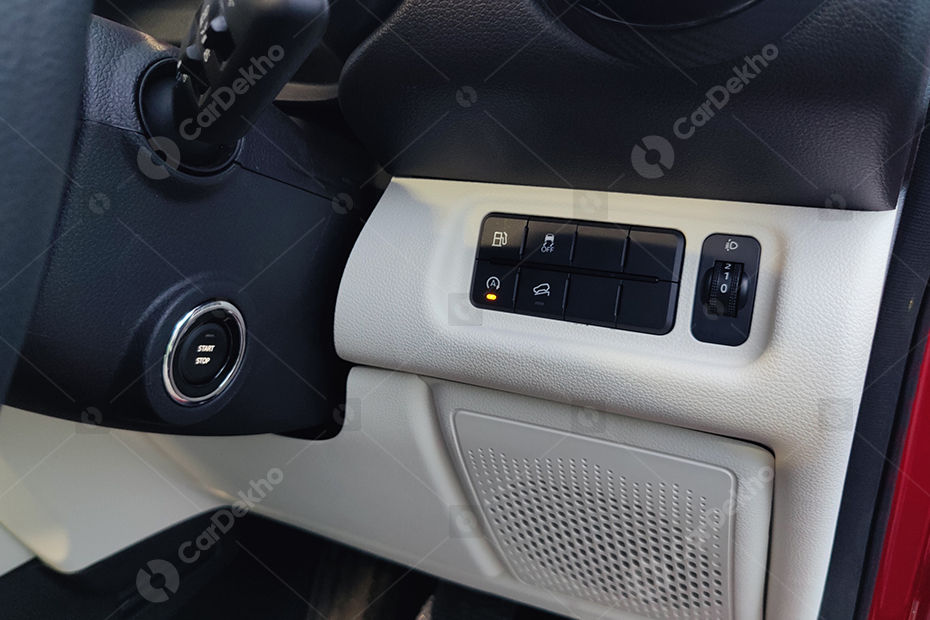 Mahindra Thar Roxx MX3 gets a push-button start/stop feature