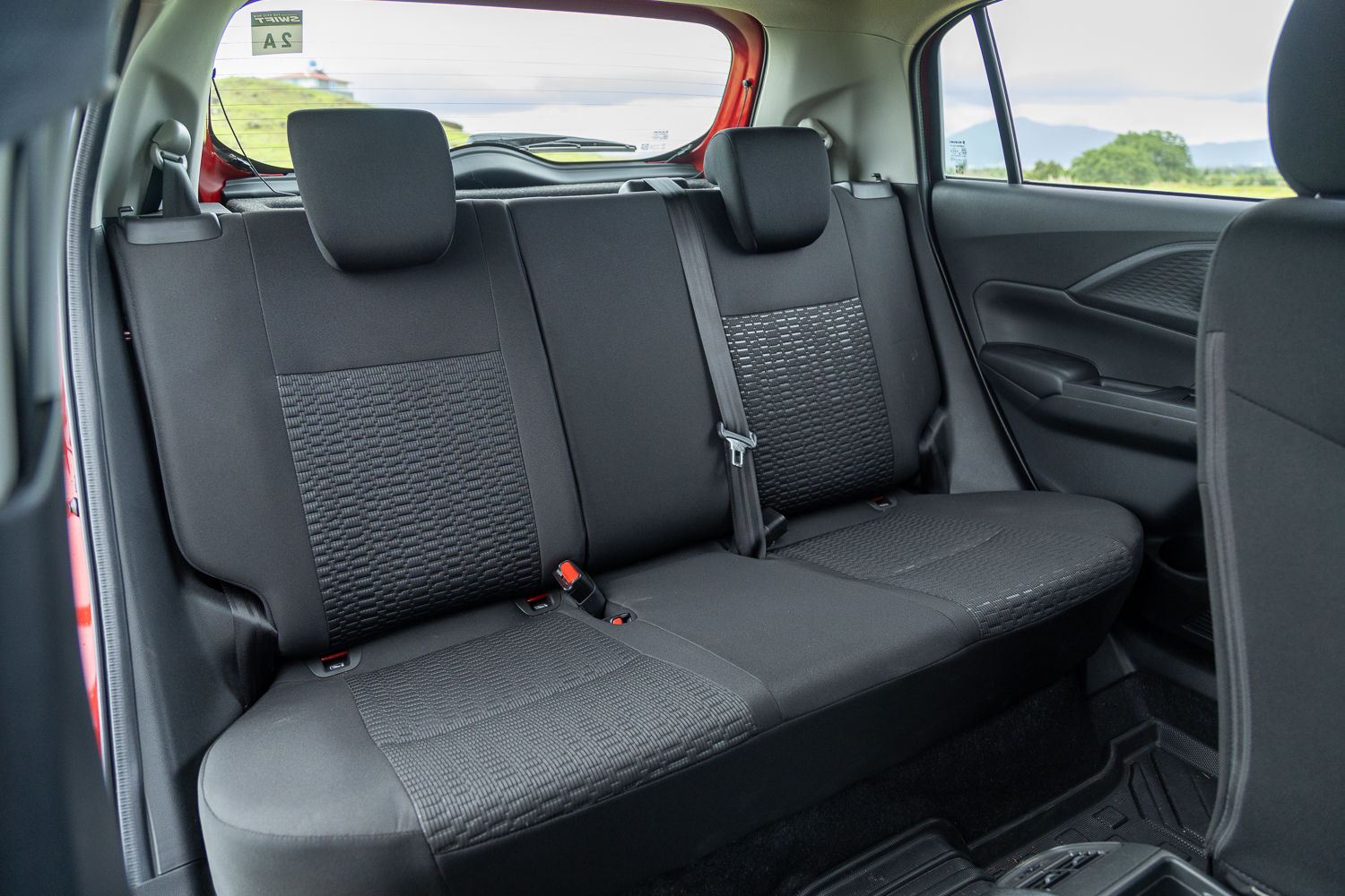 2024 Maruti Suzuki Swift vs Hyundai Exter Review: Design, Interior ...