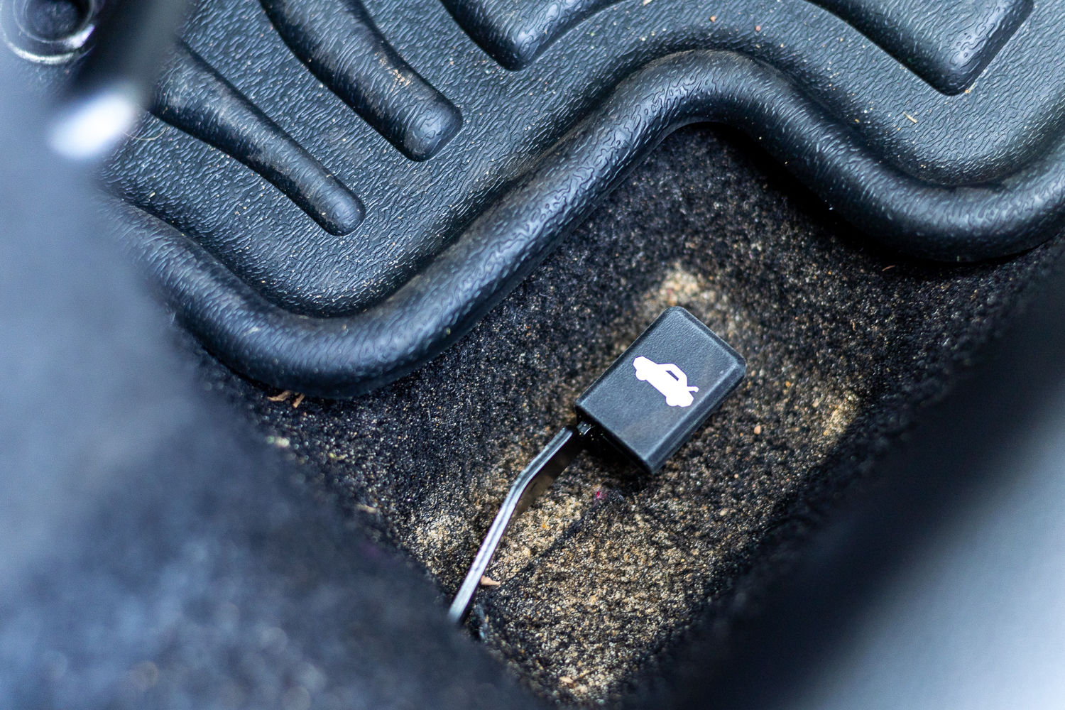 New Maruti Dzire boot opening button