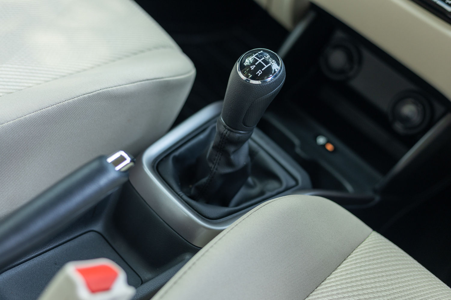 New Maruti Dzire 5-speed manual gearbox