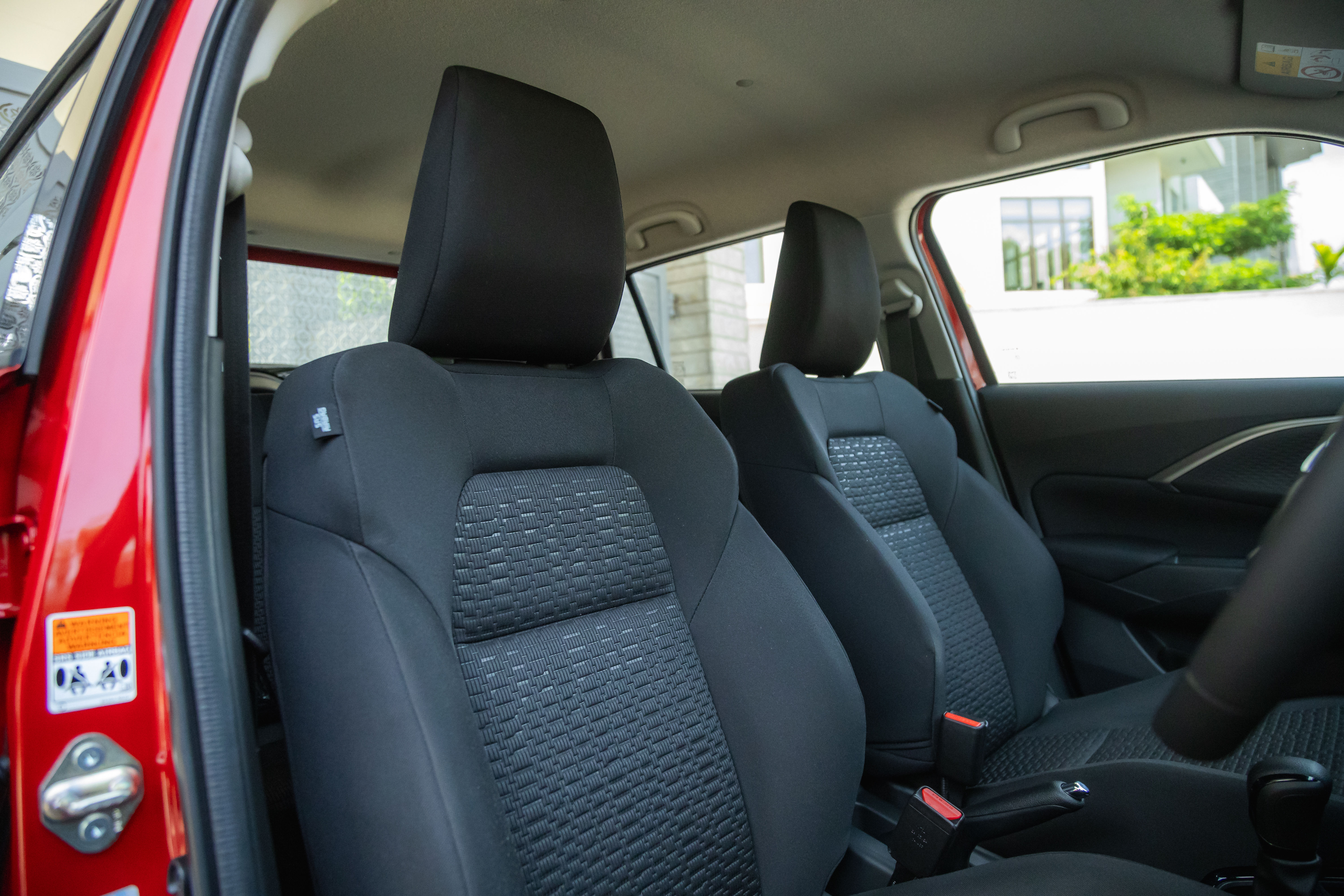 2024 Maruti Dzire vs Maruti Swift: Exterior And Interior Design Image ...