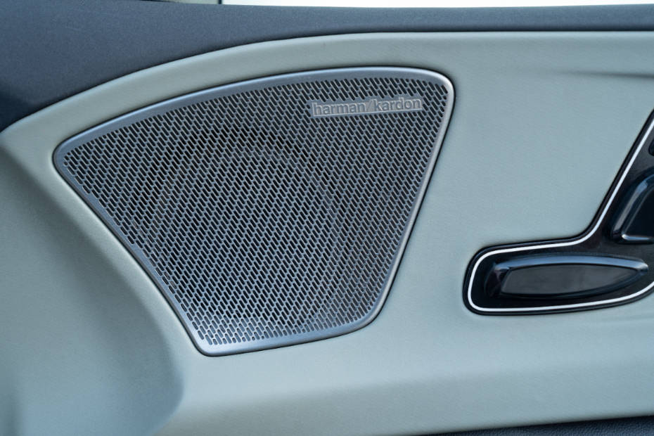 Mahindra XEV 9e Rear Seat Speakers