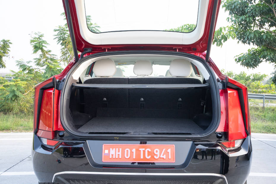 Mahindra XEV 9e Boot Space