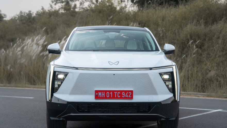 Mahindra XEV 9e Road Test Images