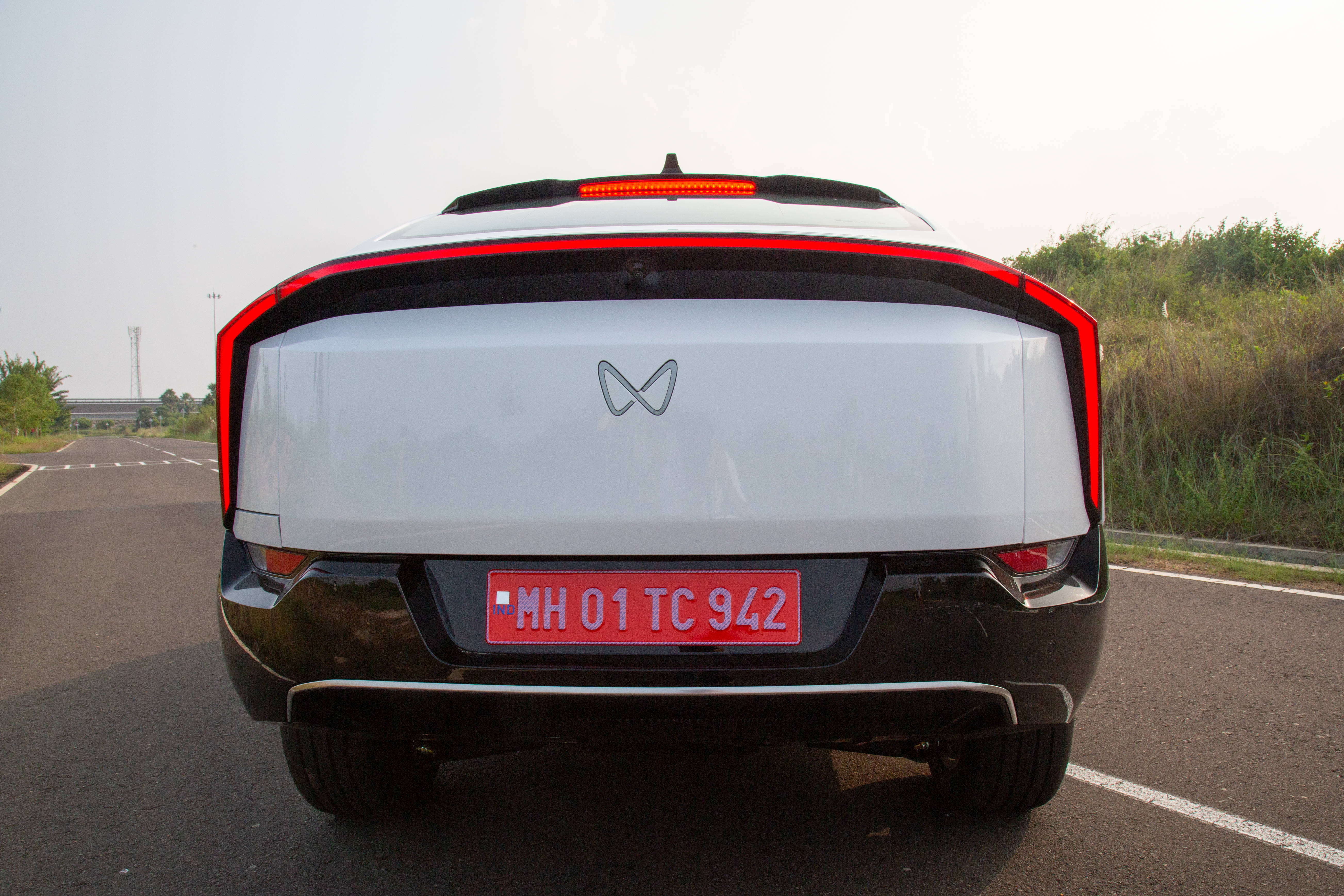 Mahindra XEV 9e rear