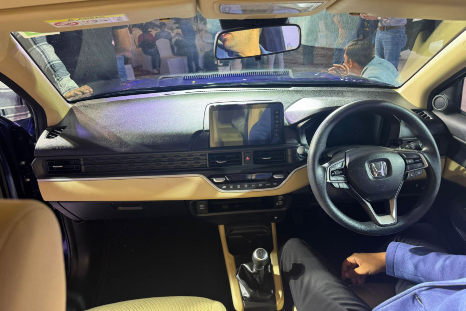 2024 Honda Amaze interior
