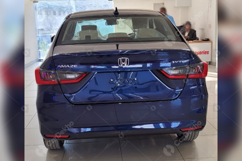 Honda Amaze rear