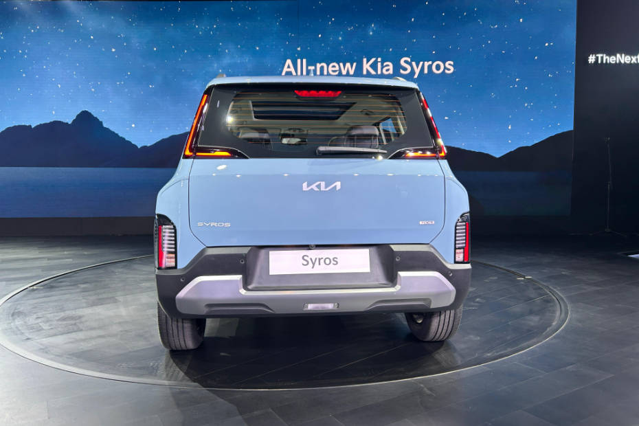 Kia Syros rear