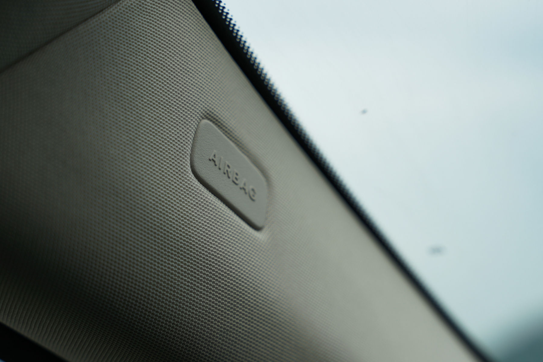 Mercedes-Benz E-Class Airbag