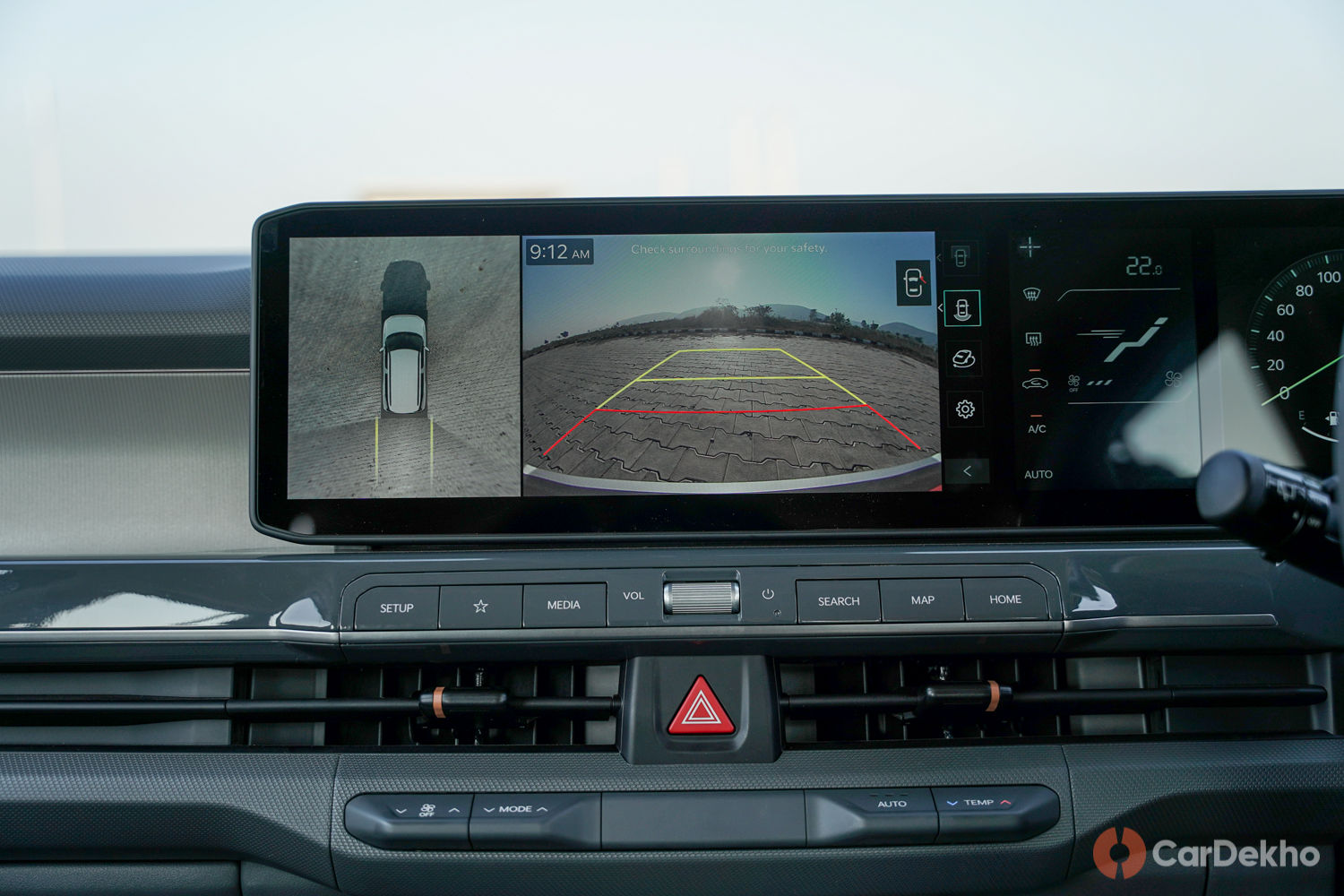 Kia Syros 360-degree camera