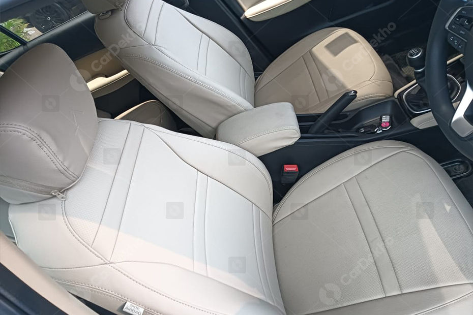 Honda City Apex Edition front seats