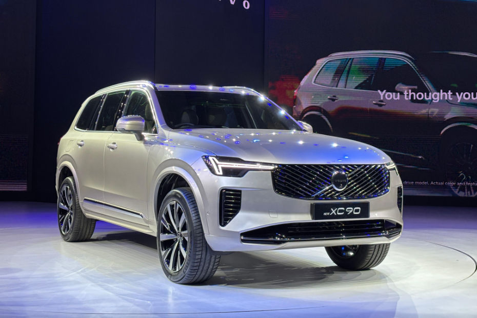 Volvo XC90 2025 front