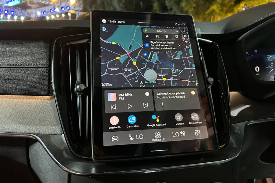 Volvo XC90 2025 touchscreen
