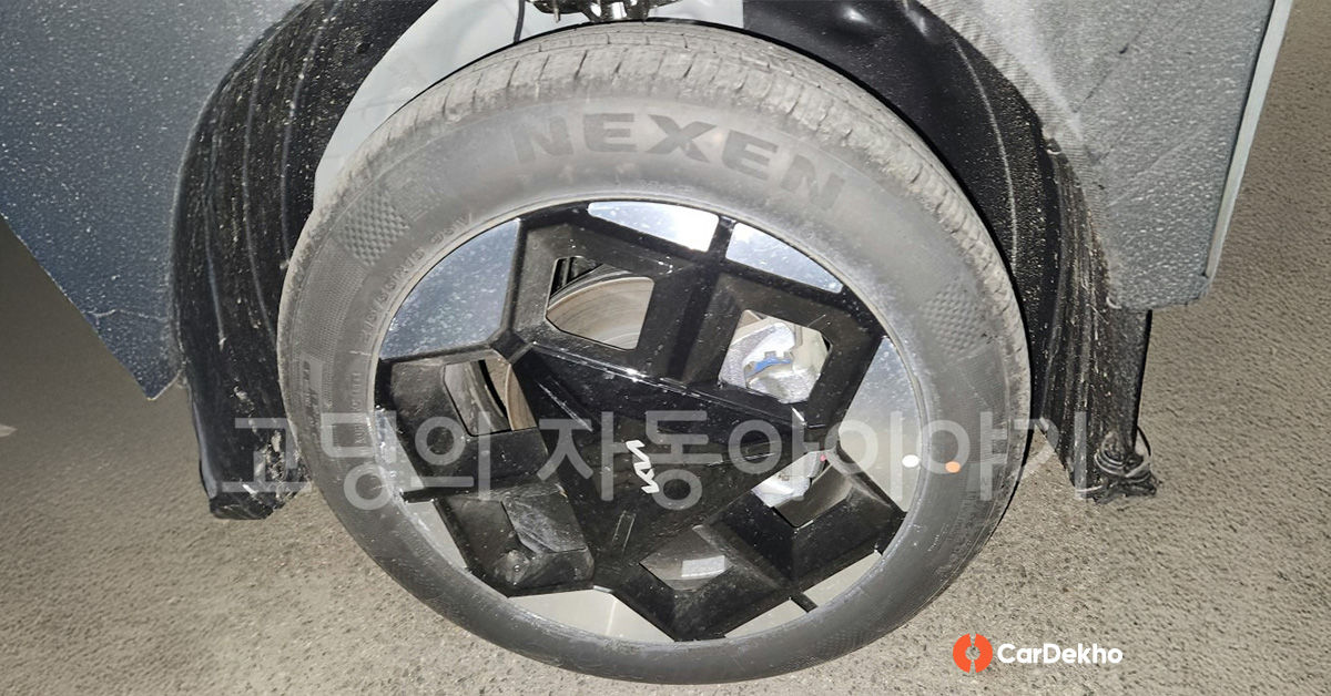 New-generation Kia Seltos slylised wheels
