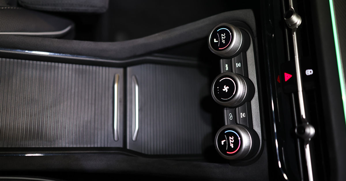 Skoda Kodiaq Sportline AC control knobs
