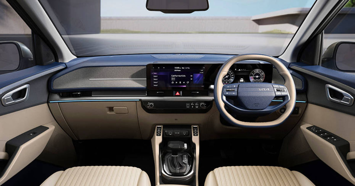 Kia Carens Clavis dashboard