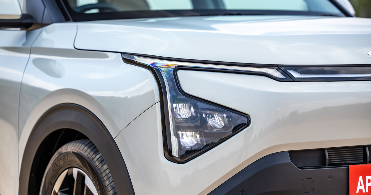 Kia Carens Clavis Kia Carens Clavis LED Headlights