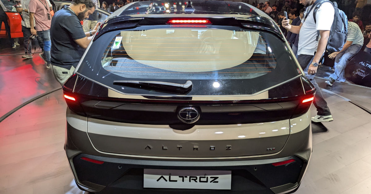 2025 Tata Altroz facelift 2025 Tata Altroz facelift rear