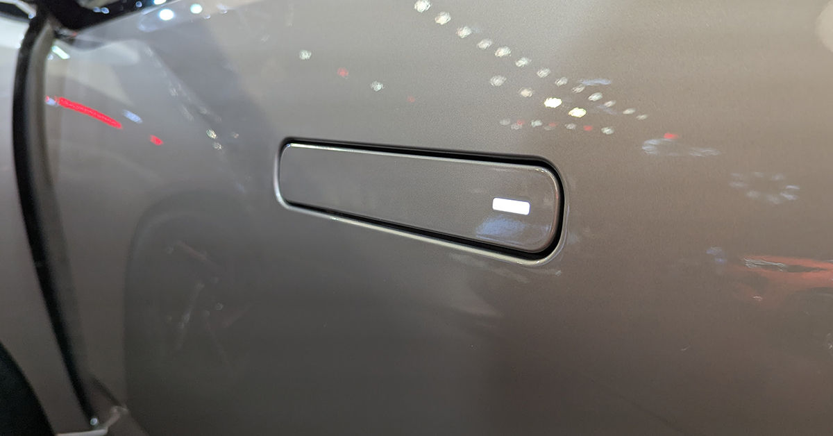 2025 Tata Altroz facelift 2025 Tata Altroz facelift flush-type door handle