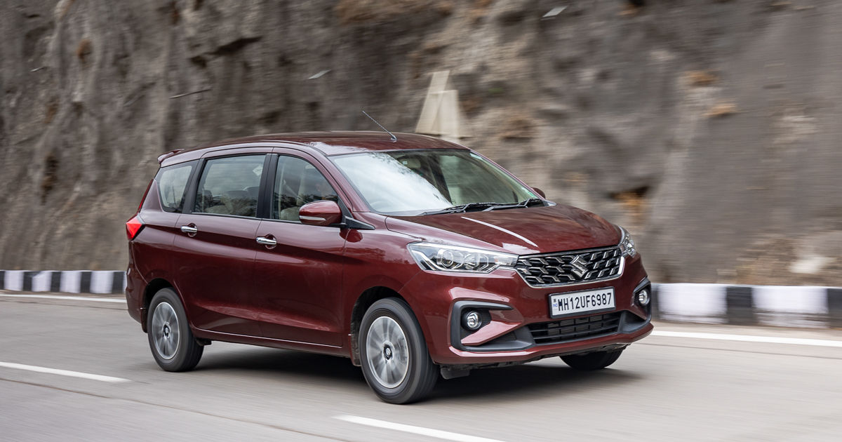 Maruti Ertiga driving Maruti Ertiga driving