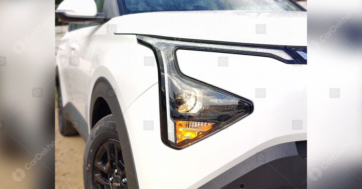 Kia Carens Clavis HTK variant headlights Kia Carens Clavis HTK variant headlights