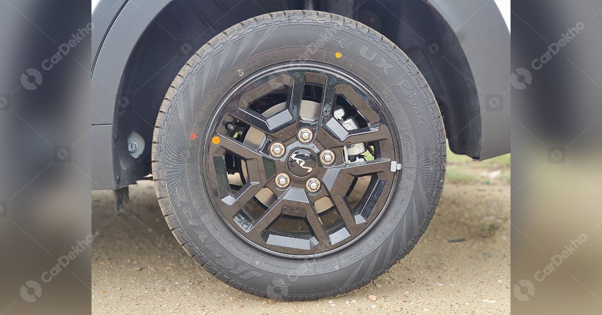 Kia Carens Clavis HTK variant alloy wheels Kia Carens Clavis HTK variant alloy wheels