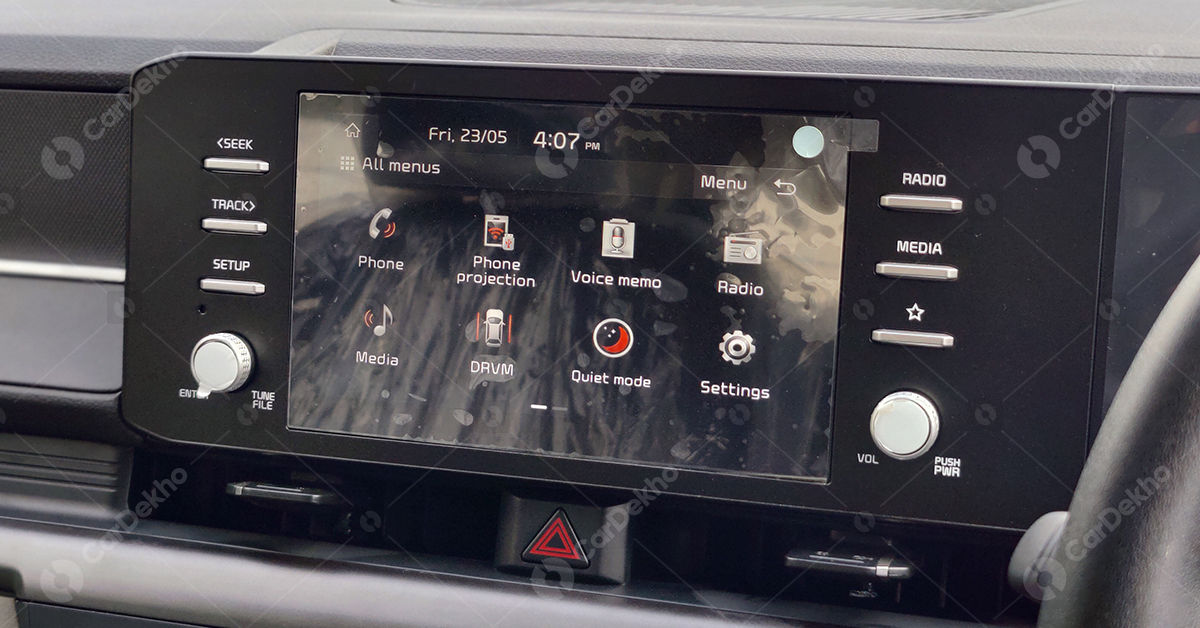 Kia Carens Clavis HTK variant 8-inch touchscreen Kia Carens Clavis HTK variant 8-inch touchscreen