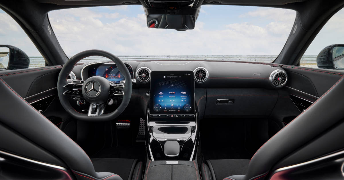 Mercedes-AMG GT Coupe dashboard