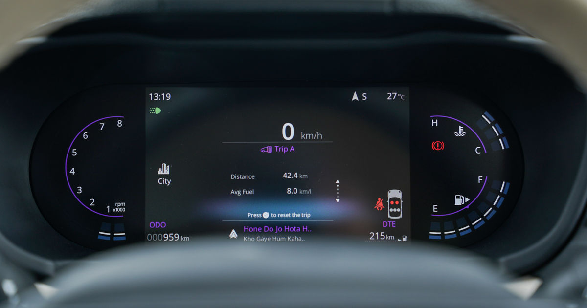 2025 Tata Altroz Facelift Accomplished S Variant Features, Engine ...