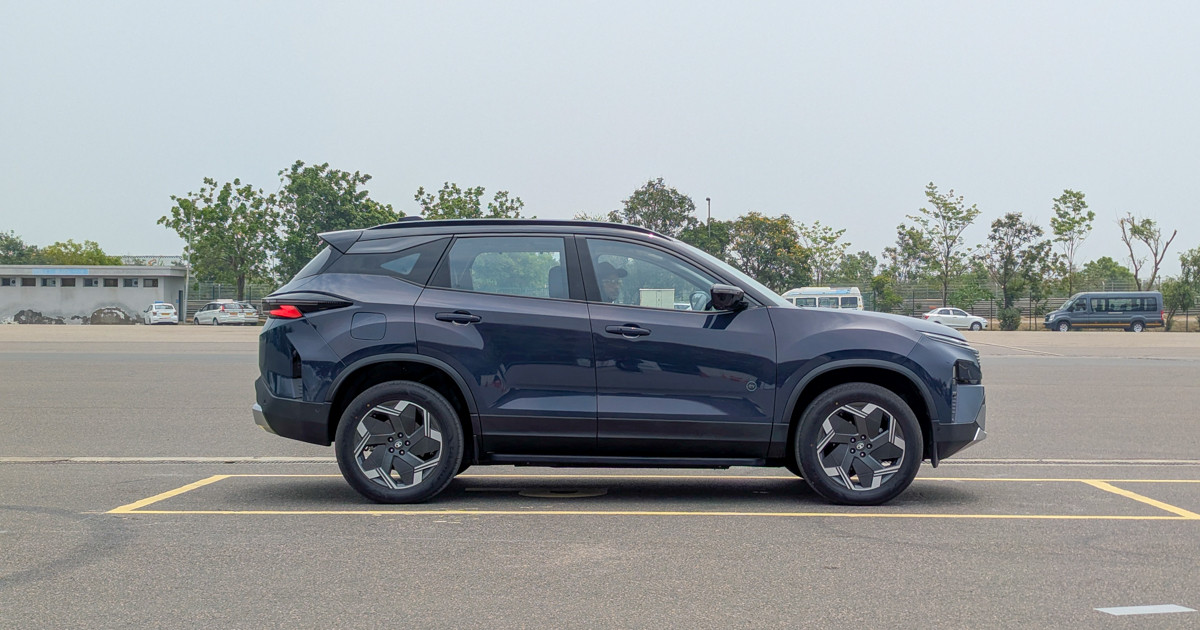 Tata Harrier EV side
