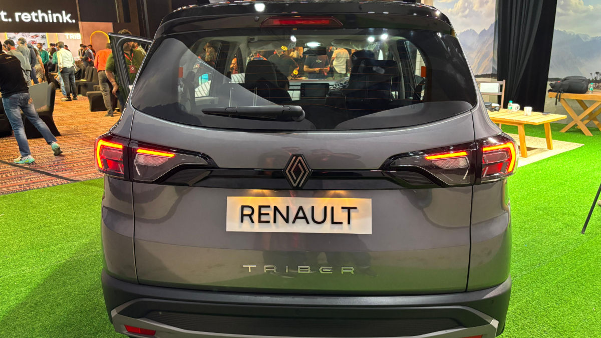 2025 Renault Triber facelift rear design