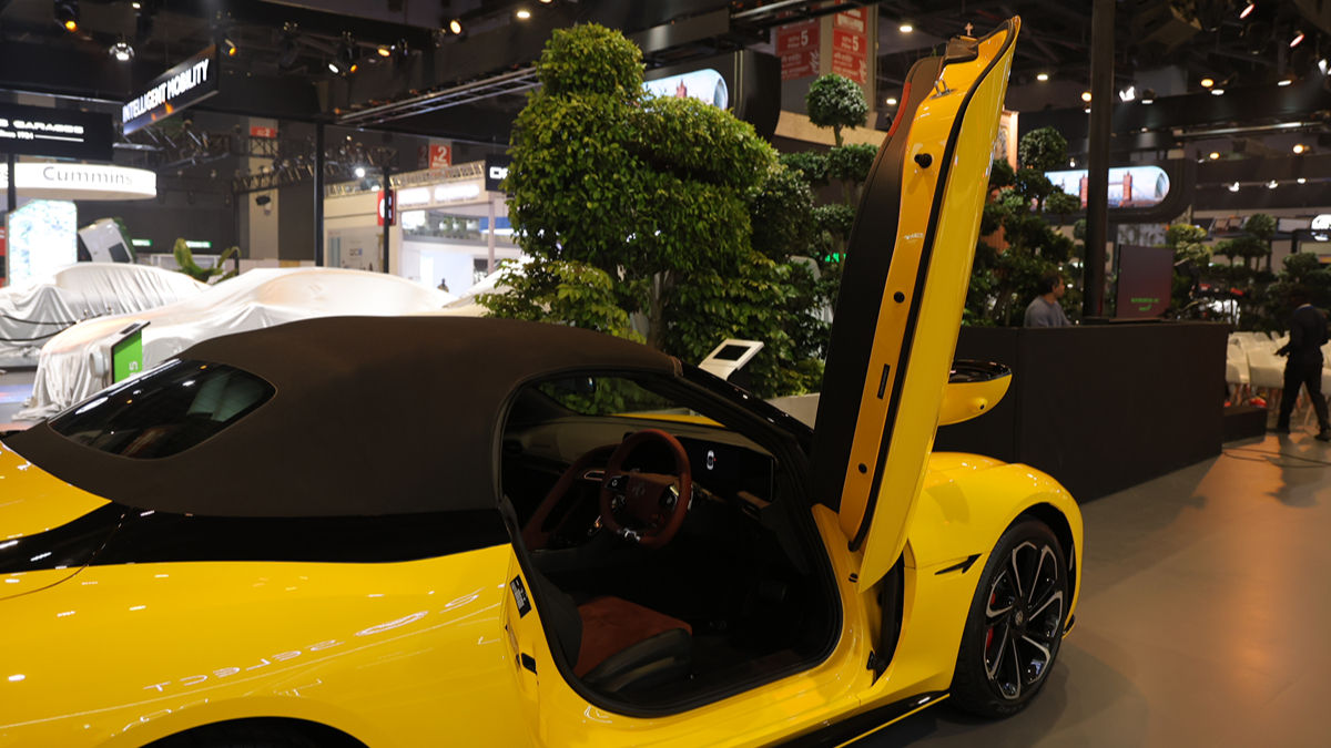 2025 MG Cyberster EV Exterior And Interior Design Explained In 15 ...
