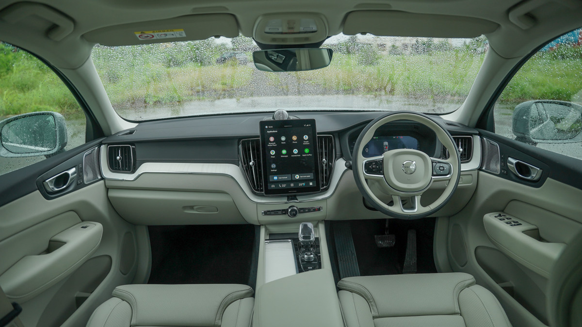 2025 Volvo XC60 facelift interior 2025 Volvo XC60 facelift interior