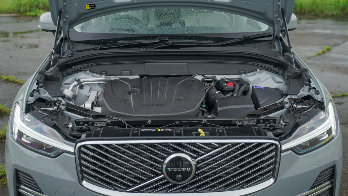 2025 Volvo XC60 facelift engine 2025 Volvo XC60 facelift engine