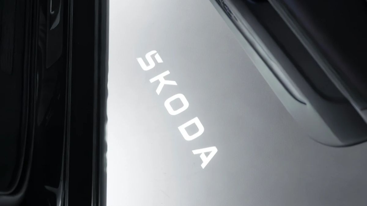 Skoda Puddle Lamp