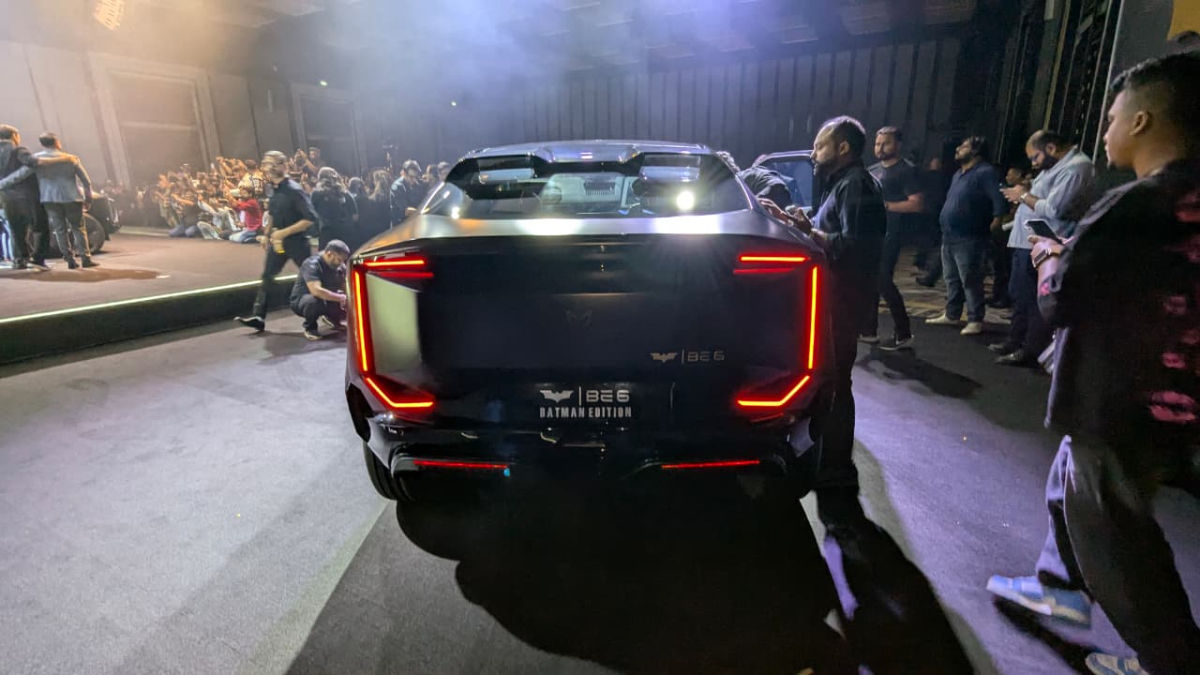 Mahindra BE 6 Batman Edition Launched At Rs 27.79 Lakh; Gets A Matte ...